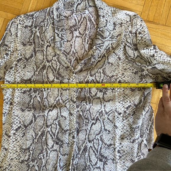 Reformation Python Button up shirt - Picture 5 of 8